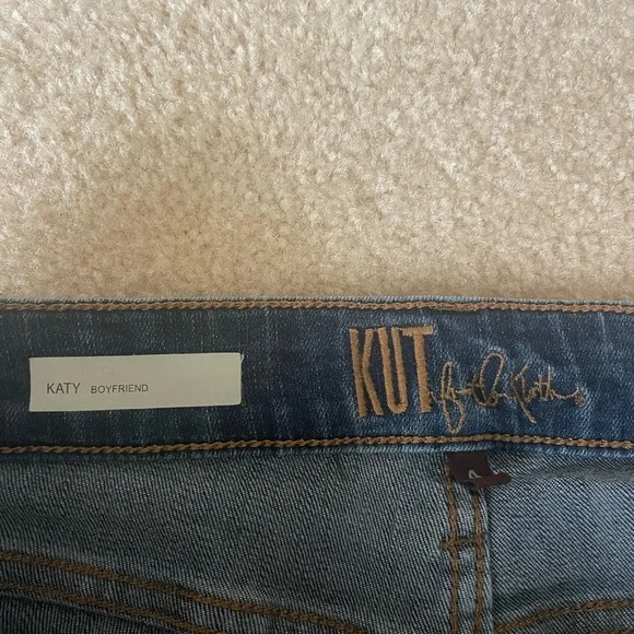 Kut from the Kloth  Katy Boyfriend Jeans. Women size 4‎ - Picture 4 of 13